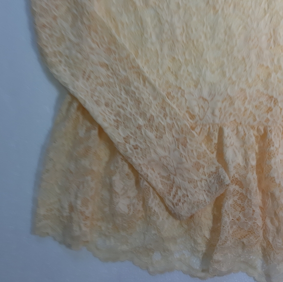 Tinywillow Lace Shirt XS NEW - Picture 6 of 8